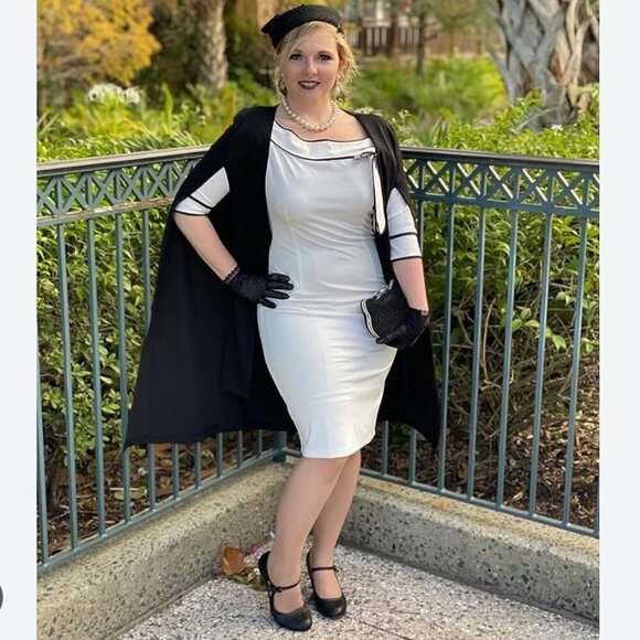 Naturalizer Cabernet Sauvignon Metallic Talissa Leather Pump - Women - Picture 5 of 12